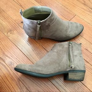 Just Fab Booties Sz 9